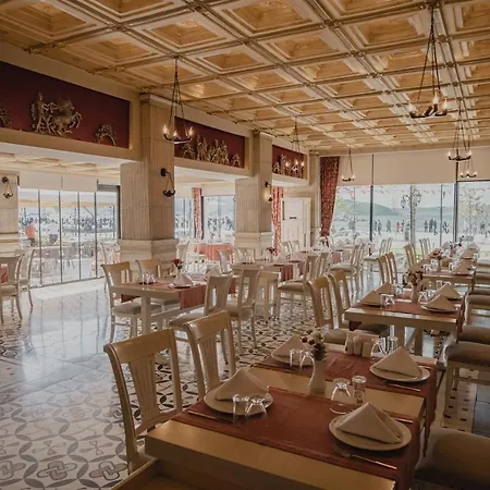 Buyuk Truva فندق 4*